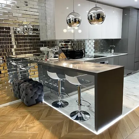 The Glowing Marmara - Life In City Center Apartment *